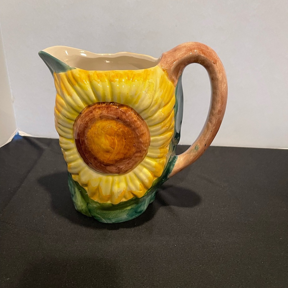 Vintage Sunflower 8” Pitcher